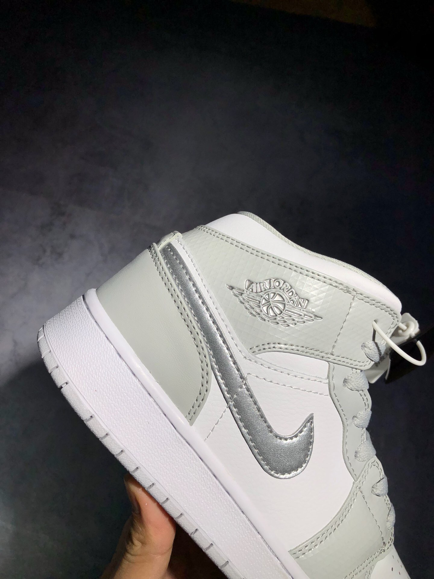 Authentic Air Jordan 1 Mid GG GS